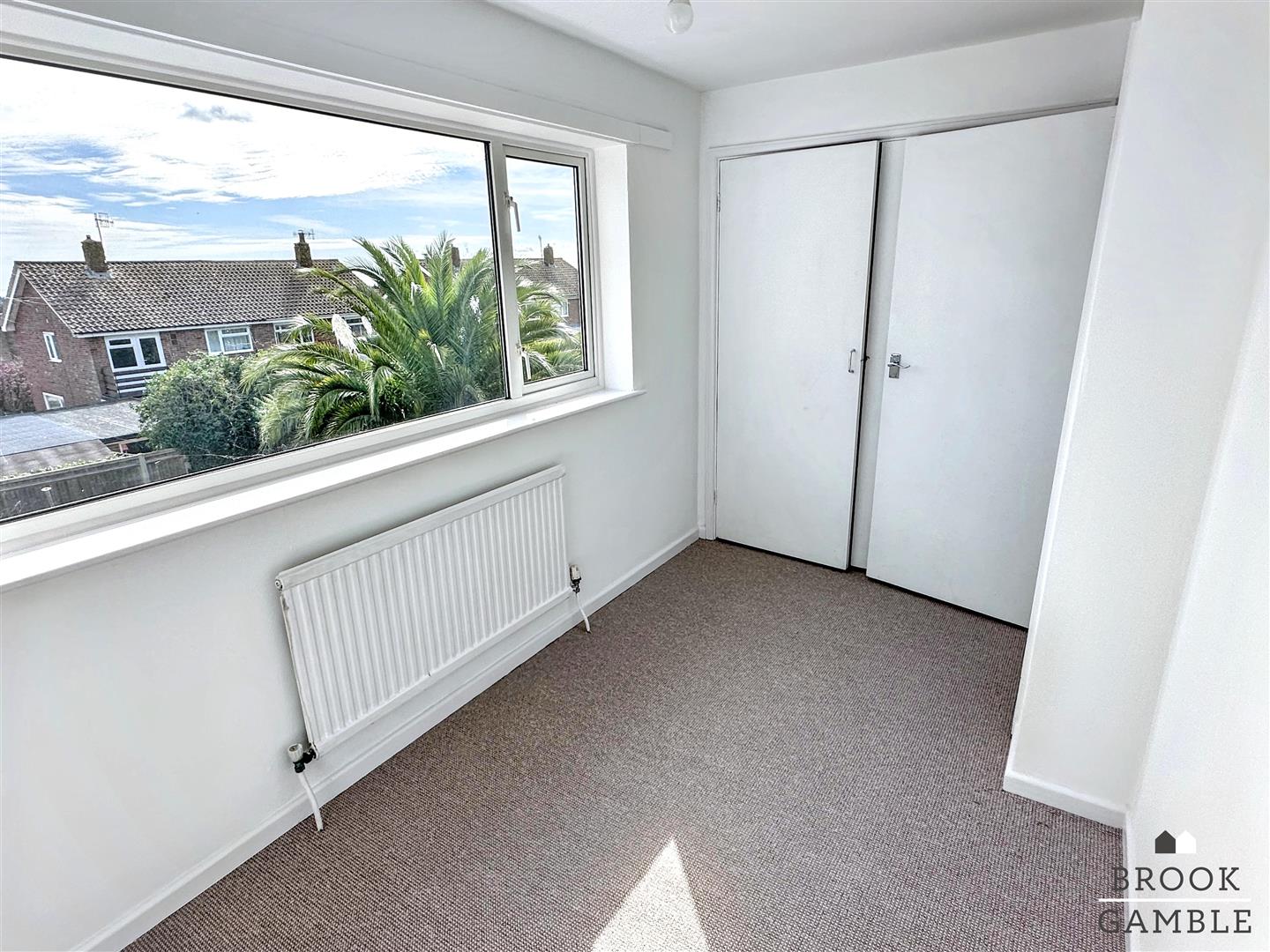 5 Bedroom House - Detached. Bracken Road in Eastbourne,  23